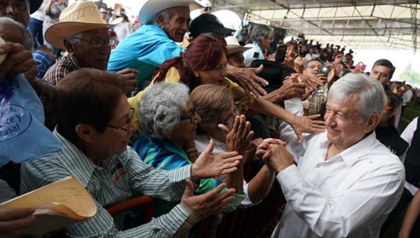 Aprobación de López Obrador se ubica en 60.2 por ciento: Consulta Mitofsky