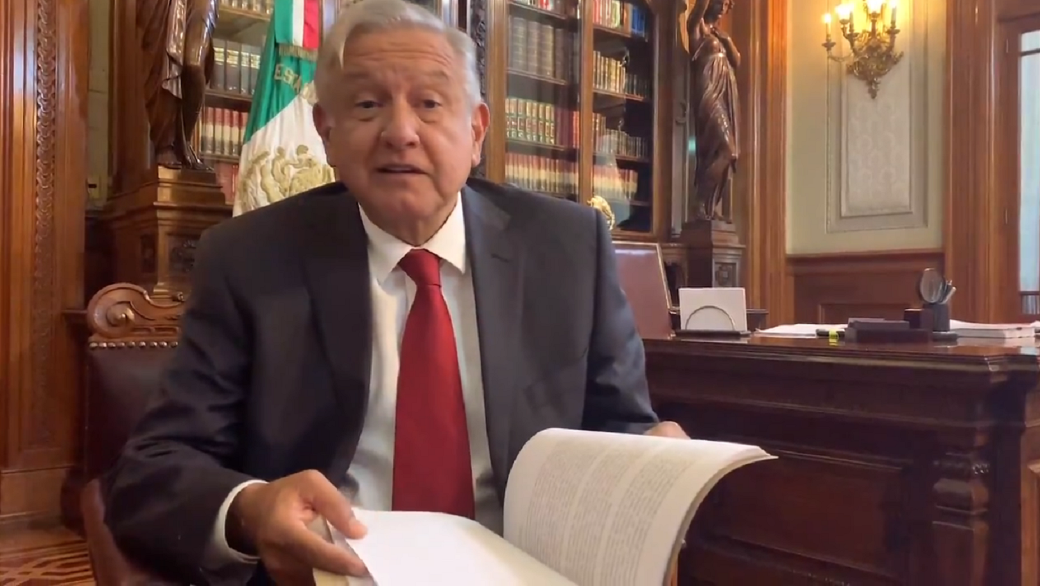 AMLO presenta el Plan Nacional de Desarrollo en redes sociales