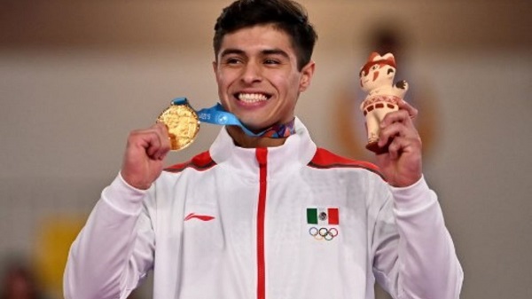 Isaac Núñez hace historia en las barras paralelas