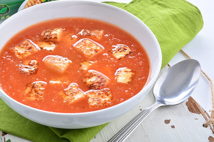 Queso en salsa de tomate