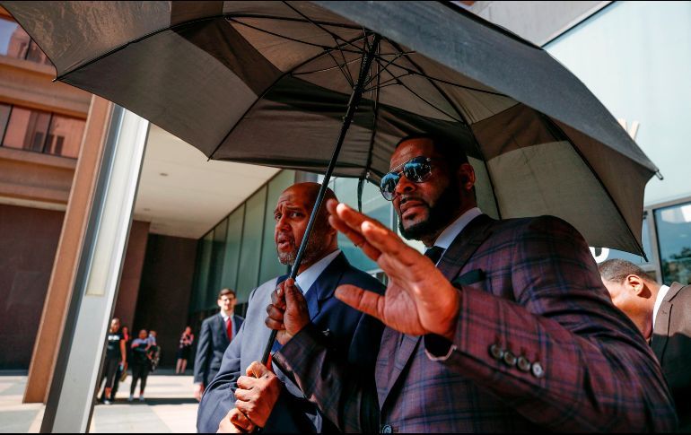 R. Kelly se declara inocente de tráfico sexual en Nueva York