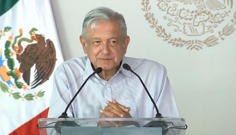 A los presidentes les gustaba estar rodeados de lambiscones y alcahuetes: AMLO