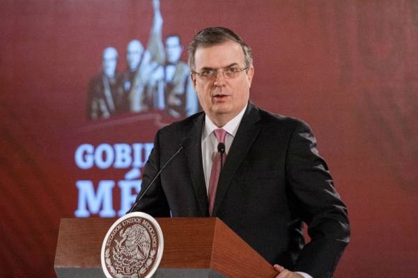 Ebrard pide respaldar a AMLO tras enfrentamientos en Culiacán