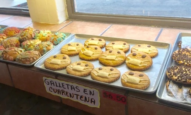 Panadería en CDMX inventa ‘’la galleta en cuarentena’’, trae cubrebocas